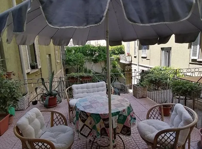 Isola Bi Bed & Breakfast *