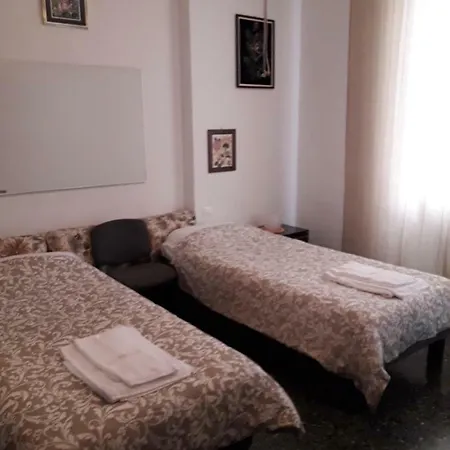 Isola Bi Oda ve Kahvaltı *