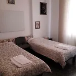 Isola Bi Bed & Breakfast *